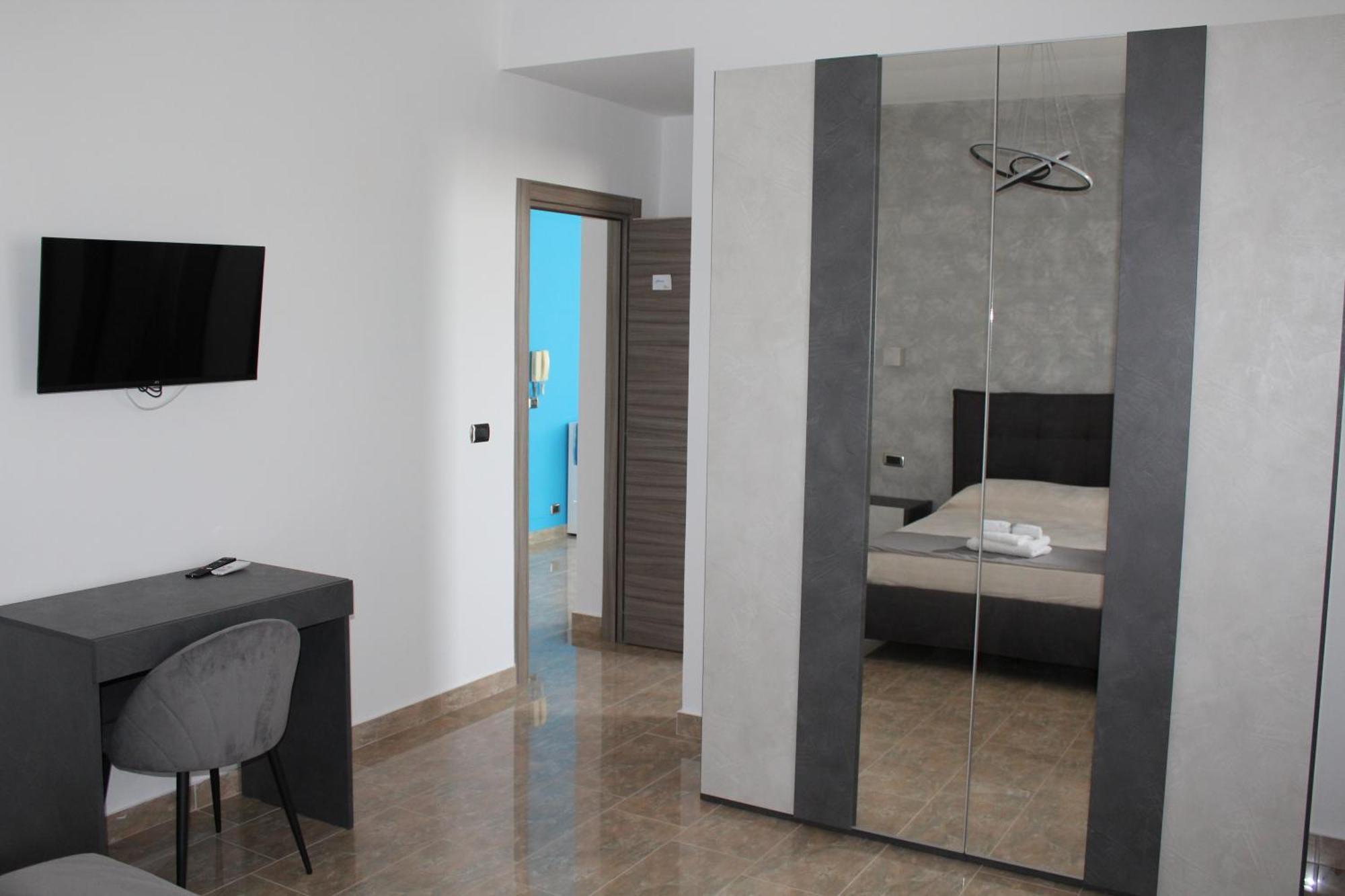 Luca'S House Bed & Breakfast Giovinazzo Exterior photo