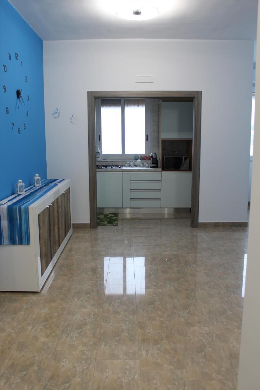 Luca'S House Bed & Breakfast Giovinazzo Exterior photo